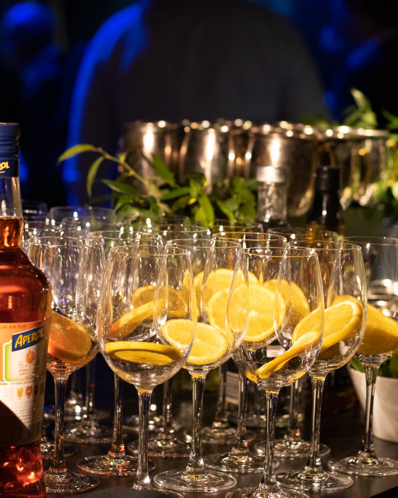 Bar apéritif prêt pour une réception